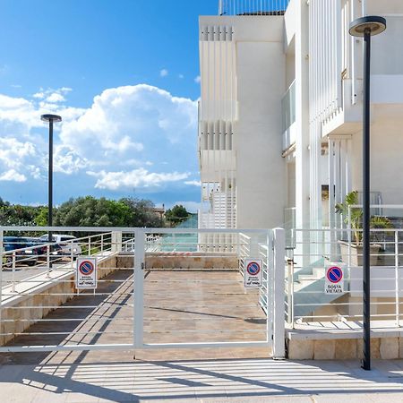 Exclusive Deluxe Apt Up To 6 People & Heated Tub Polignano a Mare Ngoại thất bức ảnh