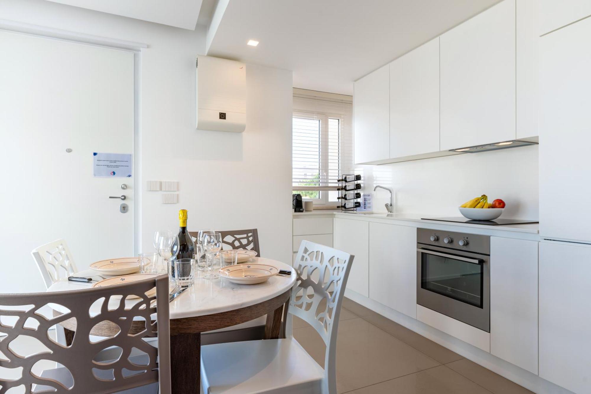 Exclusive Deluxe Apt Up To 6 People & Heated Tub Polignano a Mare Ngoại thất bức ảnh