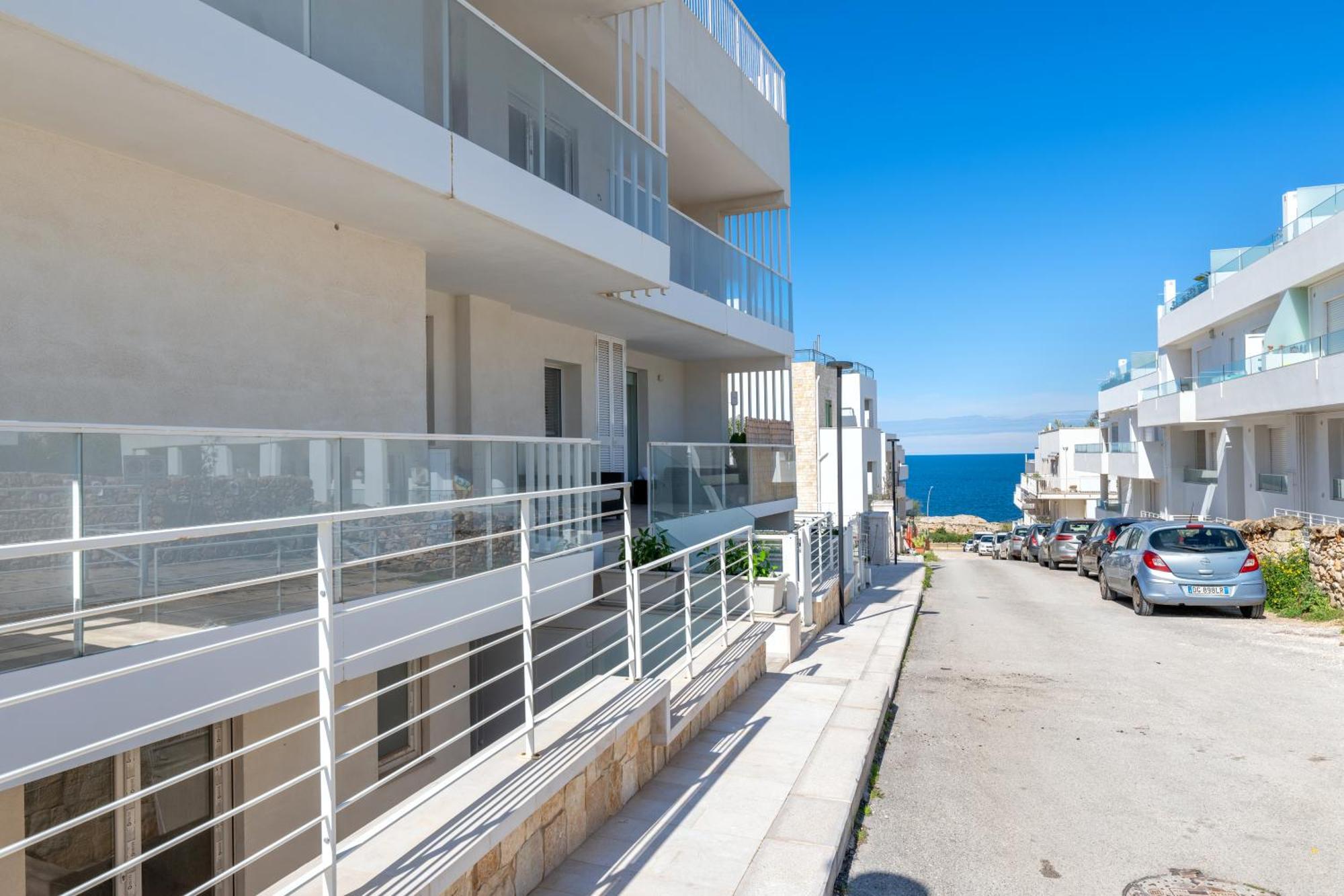 Exclusive Deluxe Apt Up To 6 People & Heated Tub Polignano a Mare Ngoại thất bức ảnh