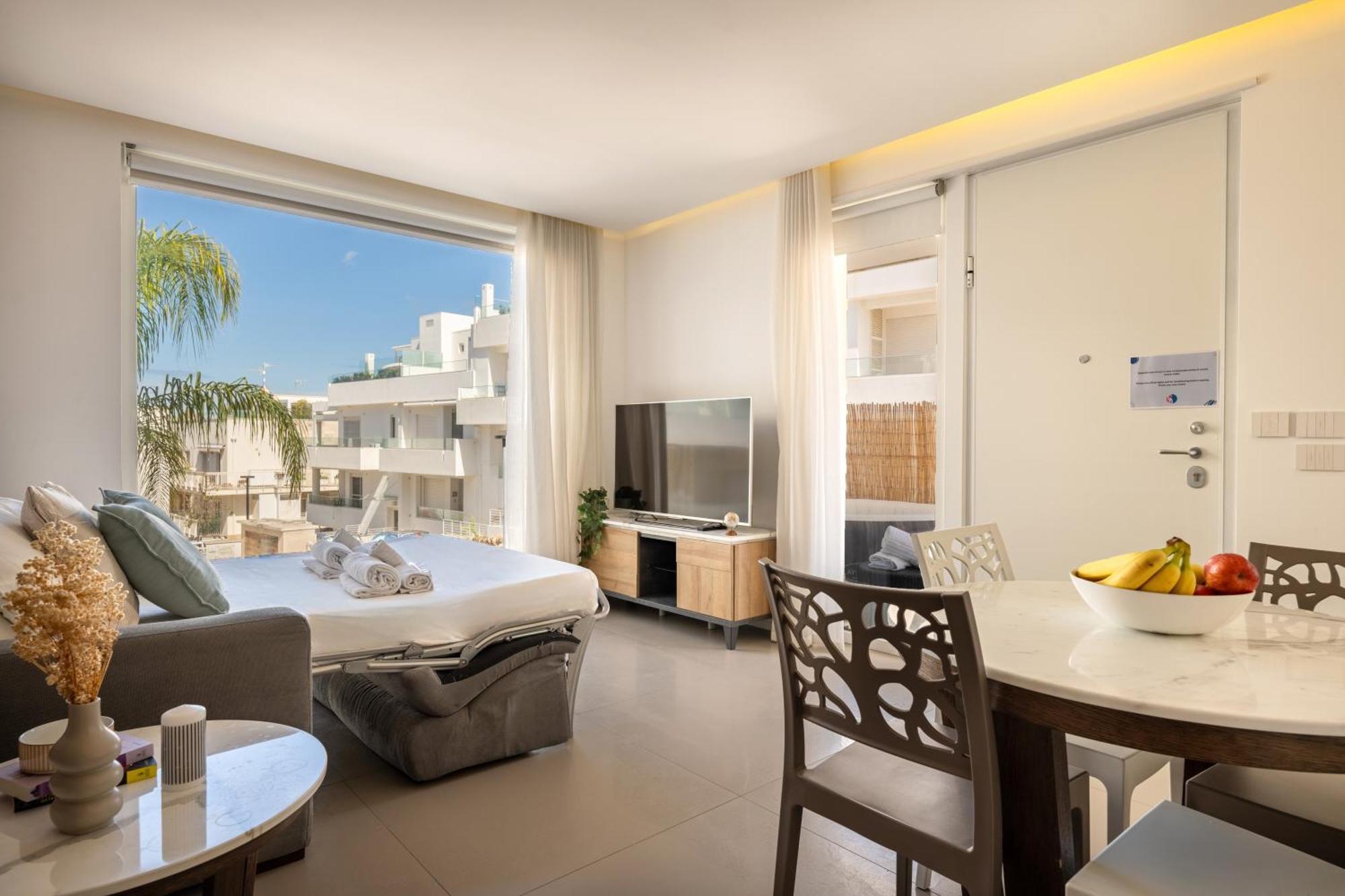 Exclusive Deluxe Apt Up To 6 People & Heated Tub Polignano a Mare Ngoại thất bức ảnh